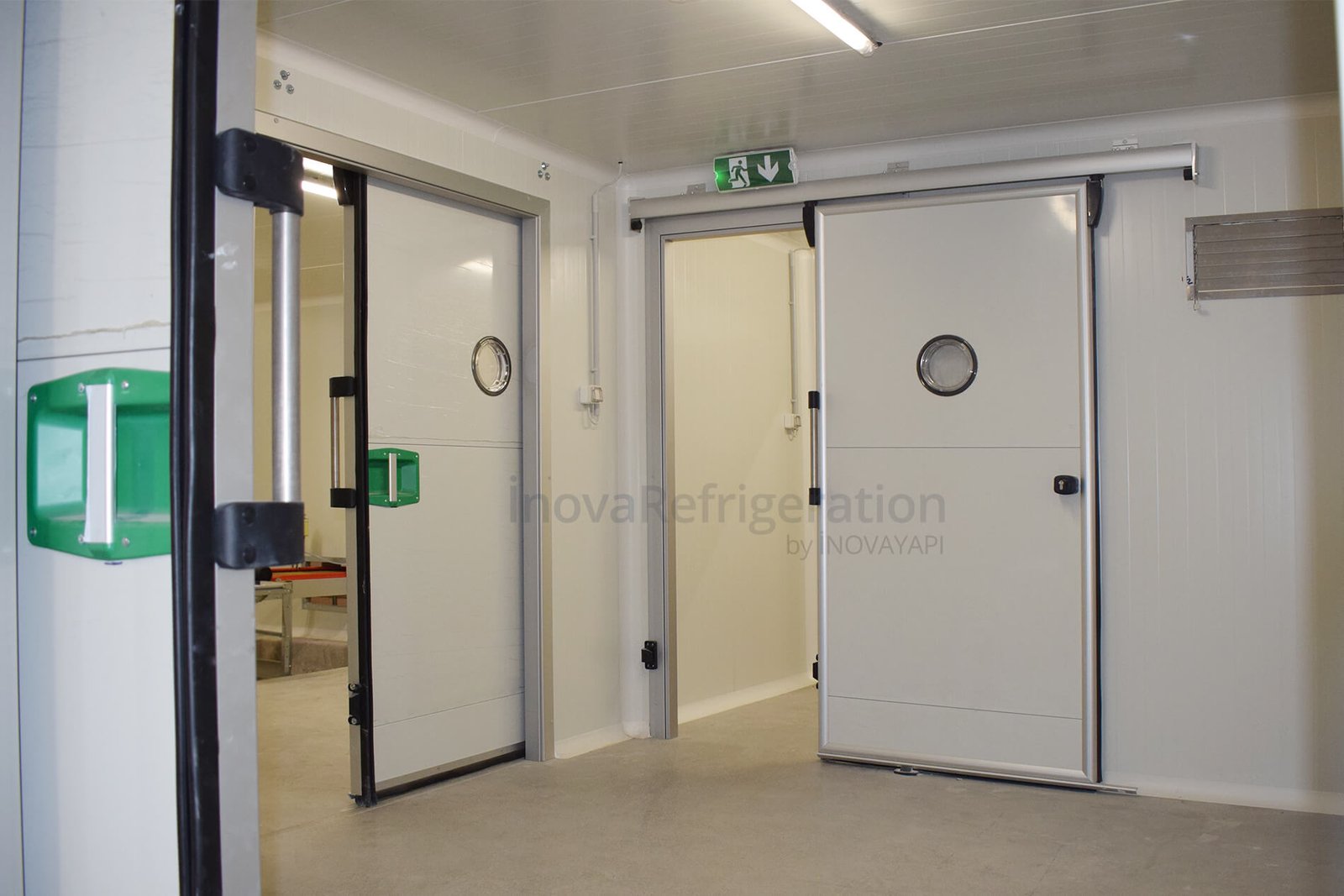 sliding door ,cold room,cooling